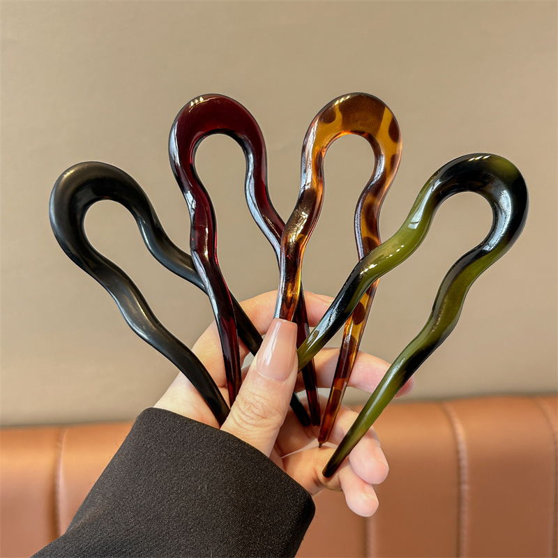 Grampo de Cabelo em Formato de - Women'S Accessories List avaliação e preço